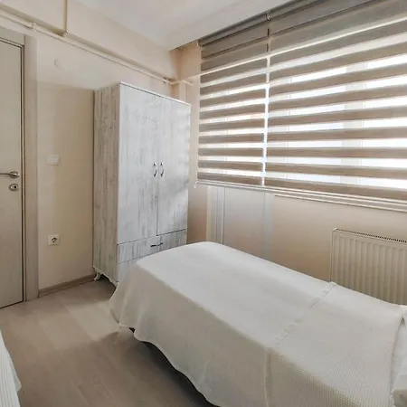 Ξενοδοχείο με διαμερίσματα Paradise *